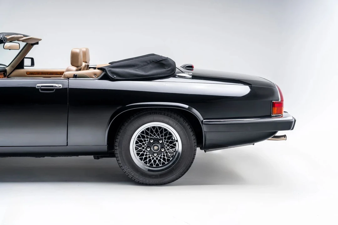 1990 Jaguar XJS - Image 29 of 31