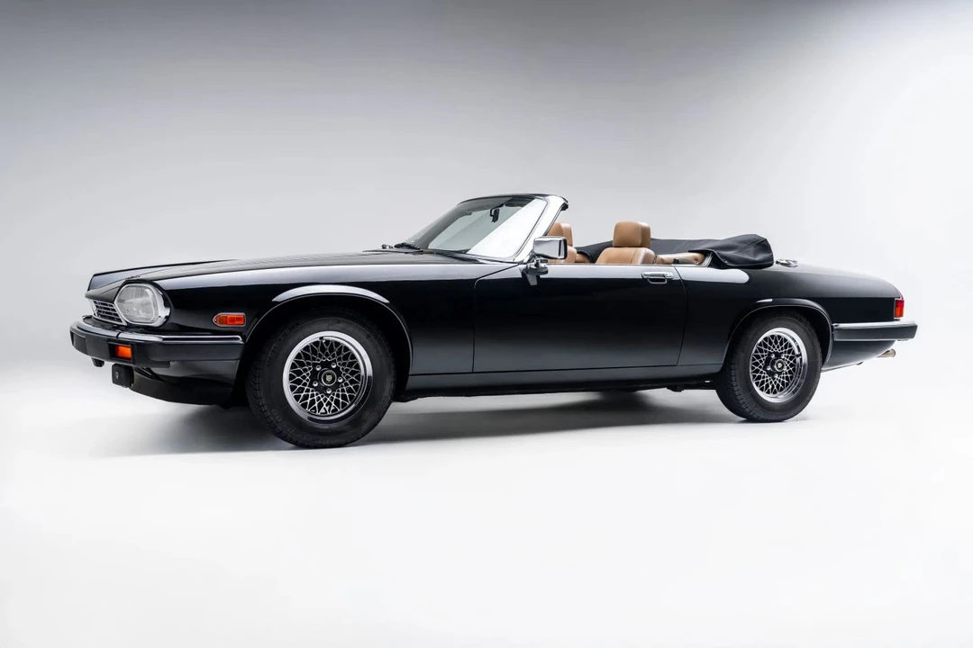 1990 Jaguar XJS - Image 2 of 31