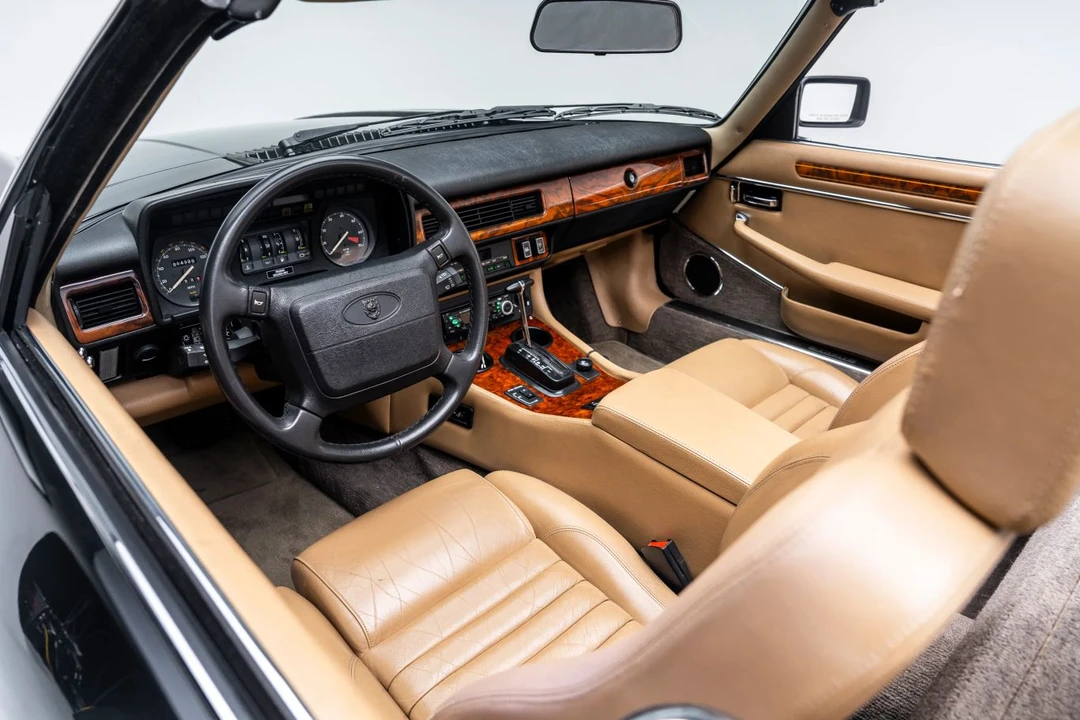 1990 Jaguar XJS - Image 8 of 31
