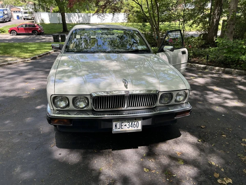 1990 Jaguar XJ40 XJ - Image 3 of 5