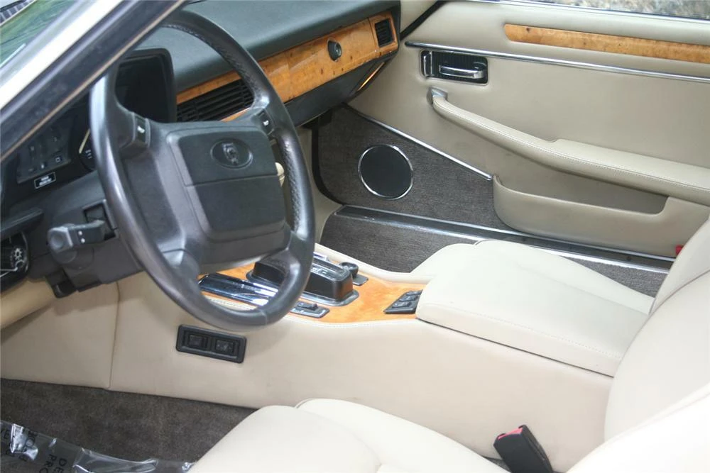 1990 Jaguar XJS Convertible - Image 4 of 5