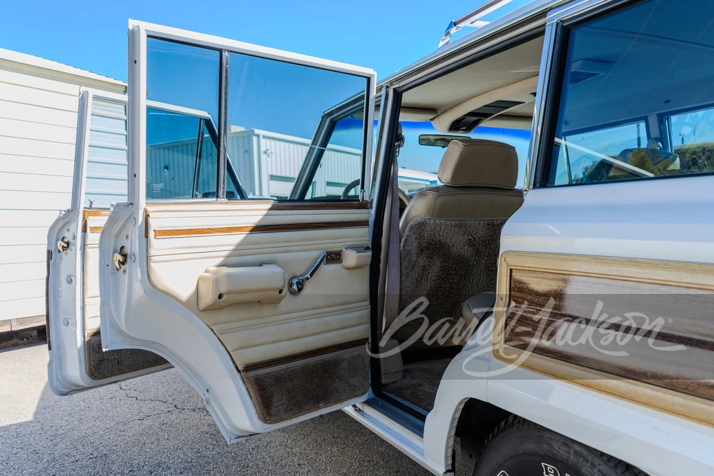 1990 Jeep SJ Grand Wagoneer - Image 14 of 31