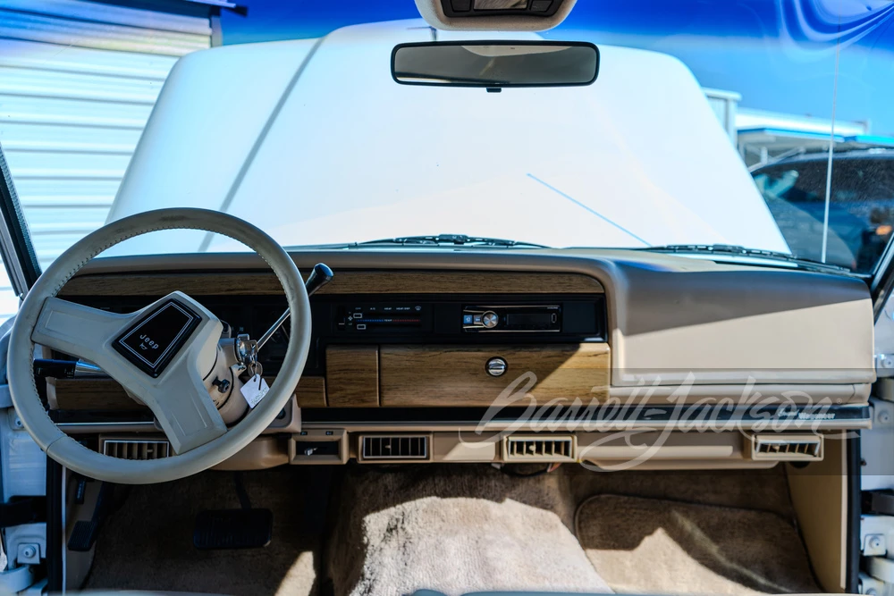 1990 Jeep SJ Grand Wagoneer - Image 15 of 31