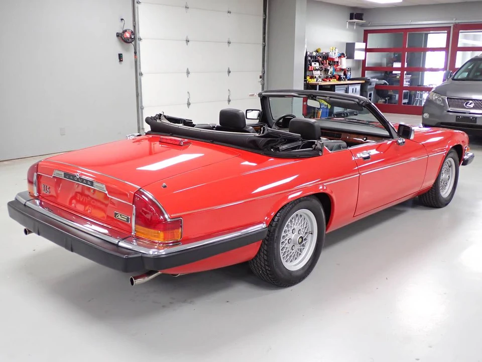 1990 Jaguar XJS Convertible - Image 11 of 13