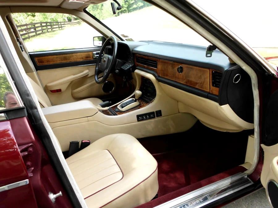 1990 Jaguar XJ40 XJ - Image 4 of 7