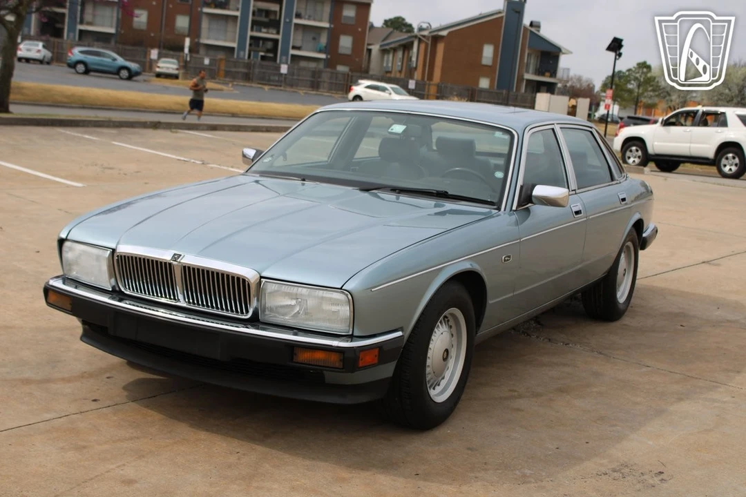 1990 Jaguar XJ40 XJ - Image 6 of 12