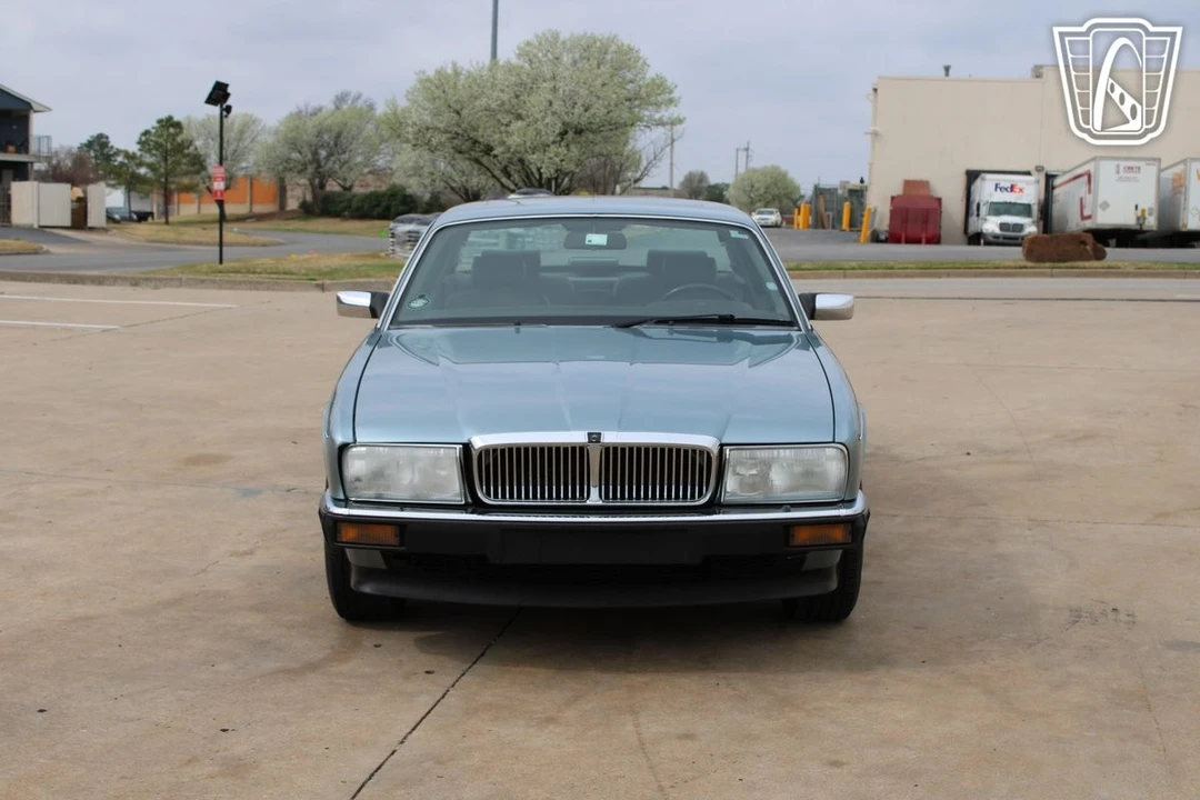 1990 Jaguar XJ40 XJ - Image 3 of 12