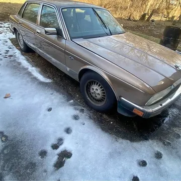 1990 Jaguar X