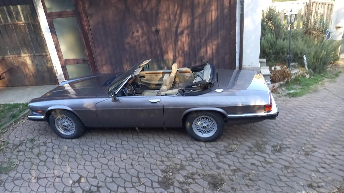 1990 Jaguar XJS Convertible - Image 21 of 30