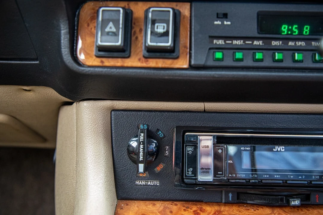1990 Jaguar XJS Pre-Facelift AJ-6 - Image 23 of 31