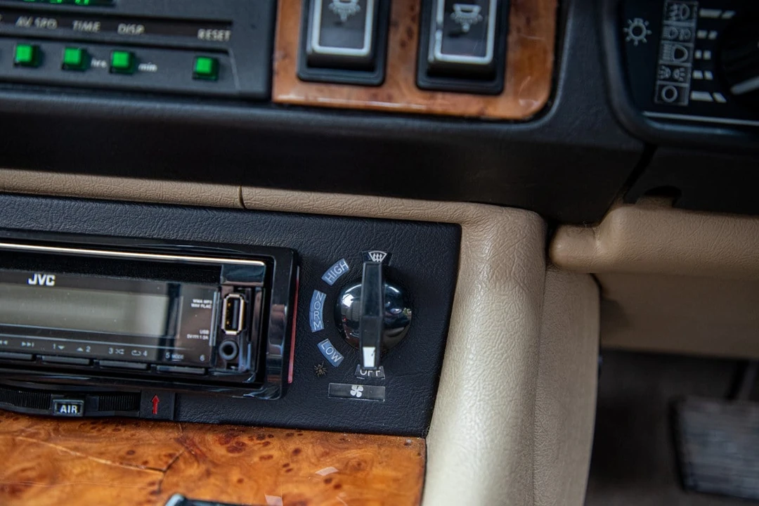 1990 Jaguar XJS Pre-Facelift AJ-6 - Image 24 of 31