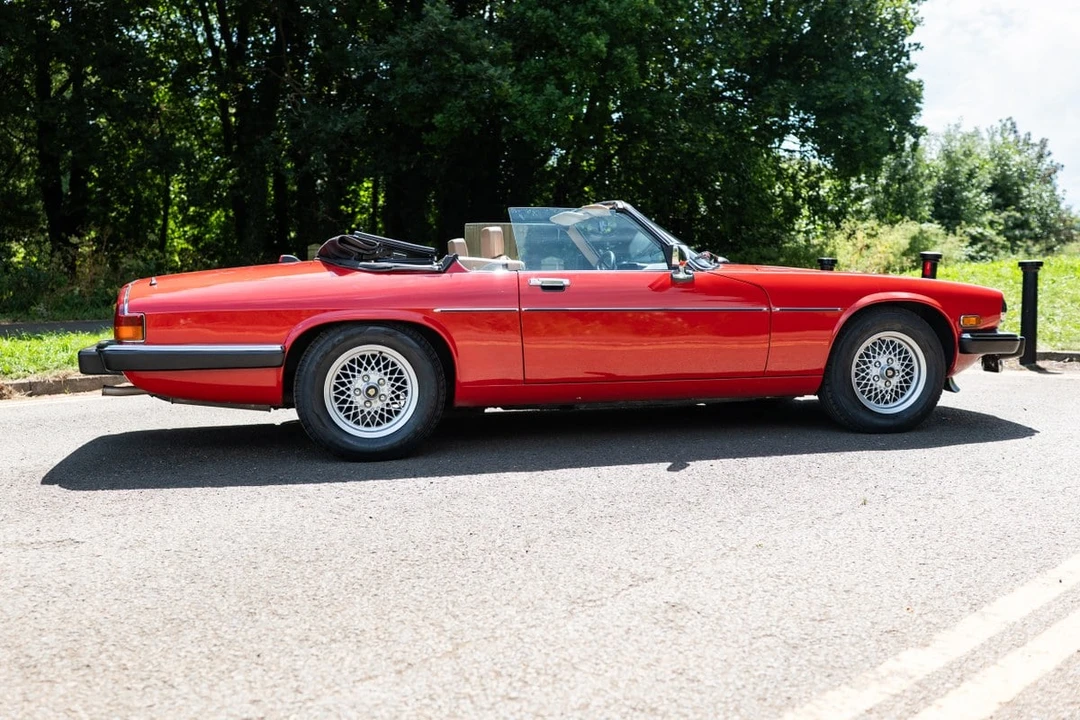 1990 Jaguar XJS Convertible - Image 14 of 30