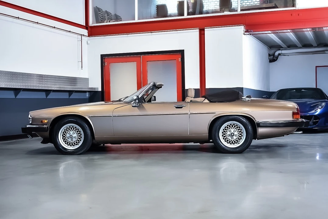 1990 Jaguar XJS Convertible - Image 21 of 30