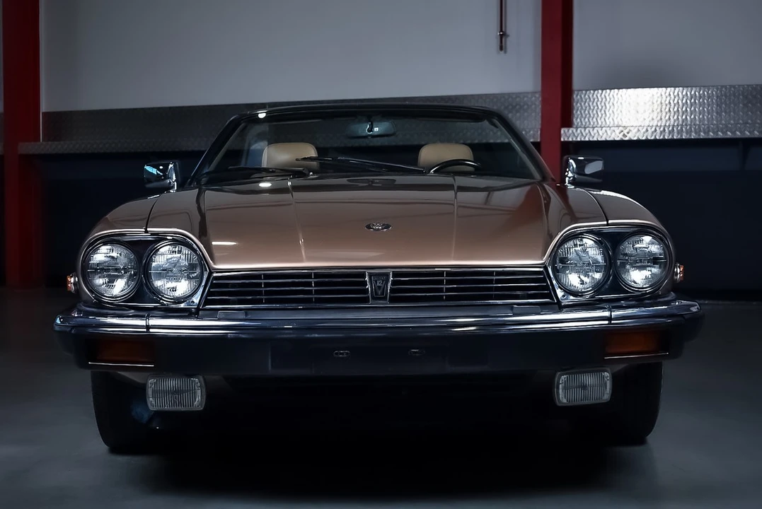 1990 Jaguar XJS Convertible - Image 27 of 30