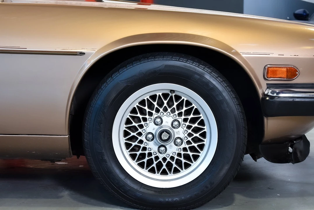 1990 Jaguar XJS Convertible - Image 30 of 30