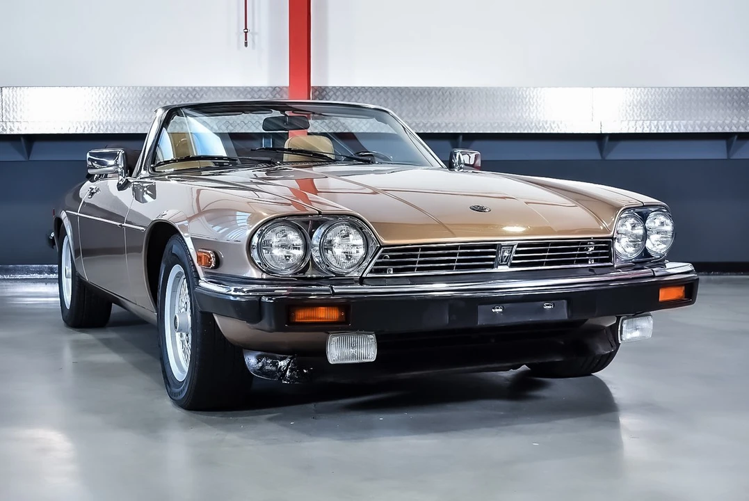 1990 Jaguar XJS Convertible - Image 2 of 30