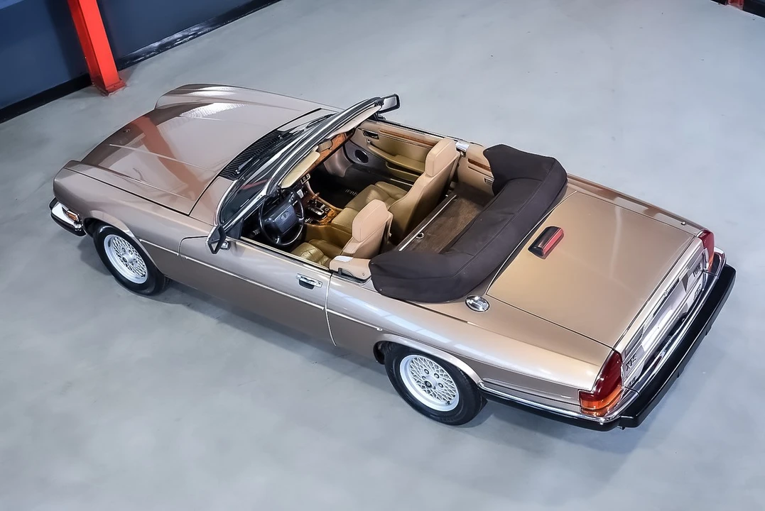 1990 Jaguar XJS Convertible - Image 22 of 30