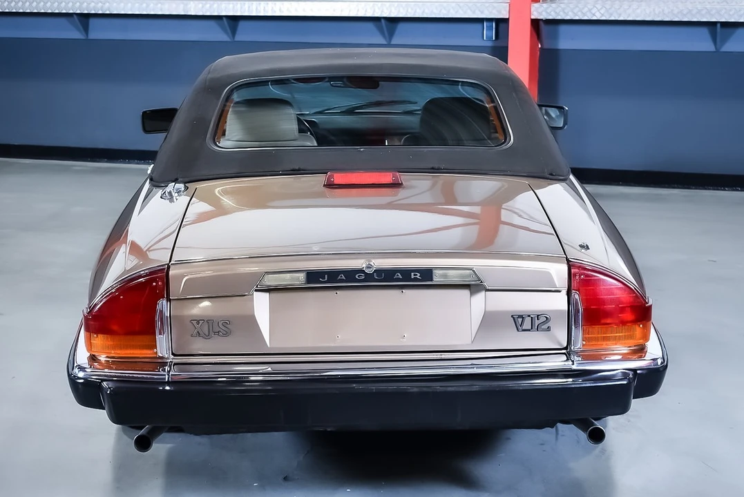 1990 Jaguar XJS Convertible - Image 23 of 30