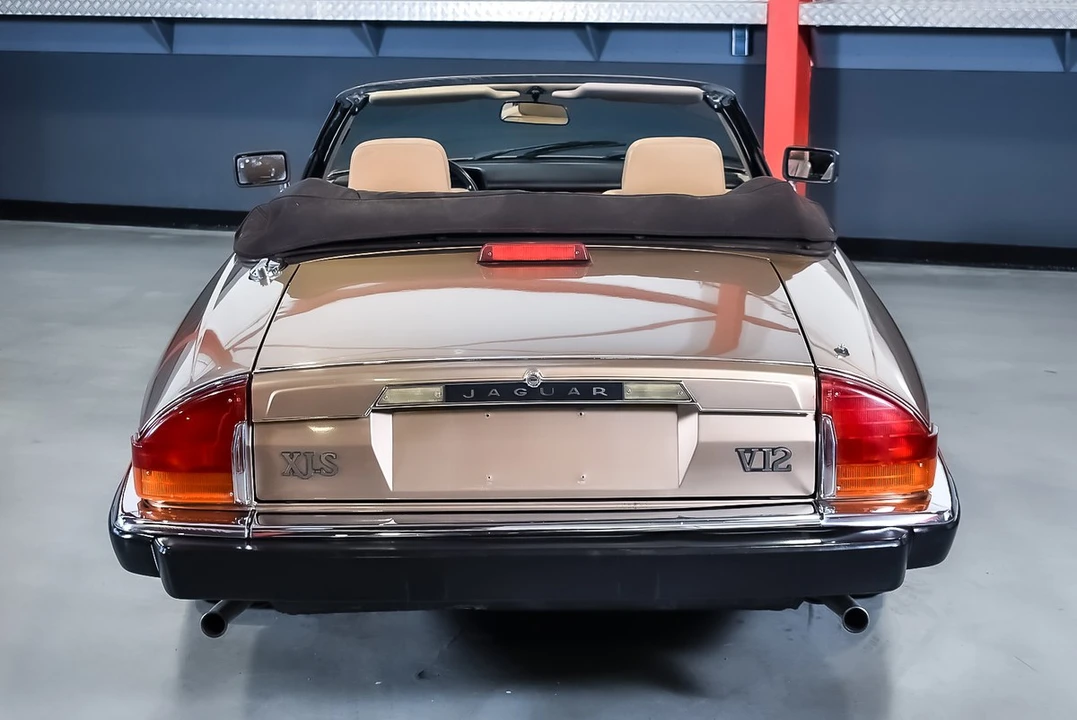 1990 Jaguar XJS Convertible - Image 13 of 30
