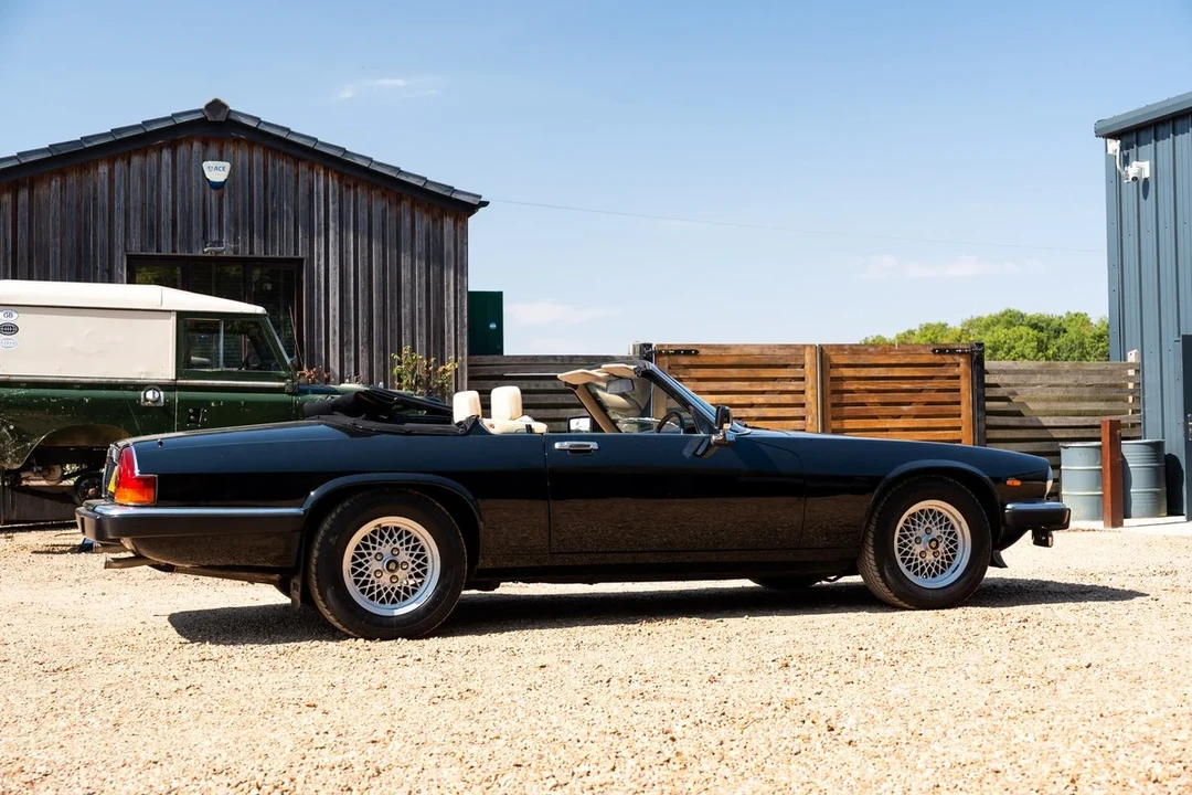 1990 Jaguar XJS Convertible - Image 24 of 30