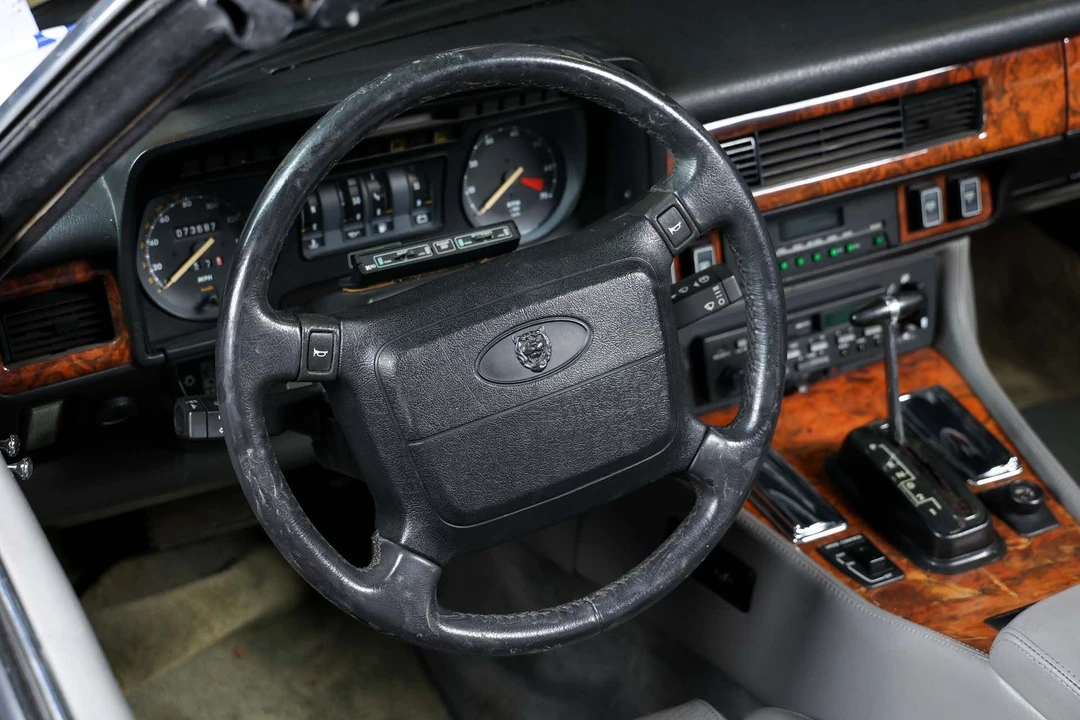 1990 Jaguar XJS Convertible - Image 22 of 31