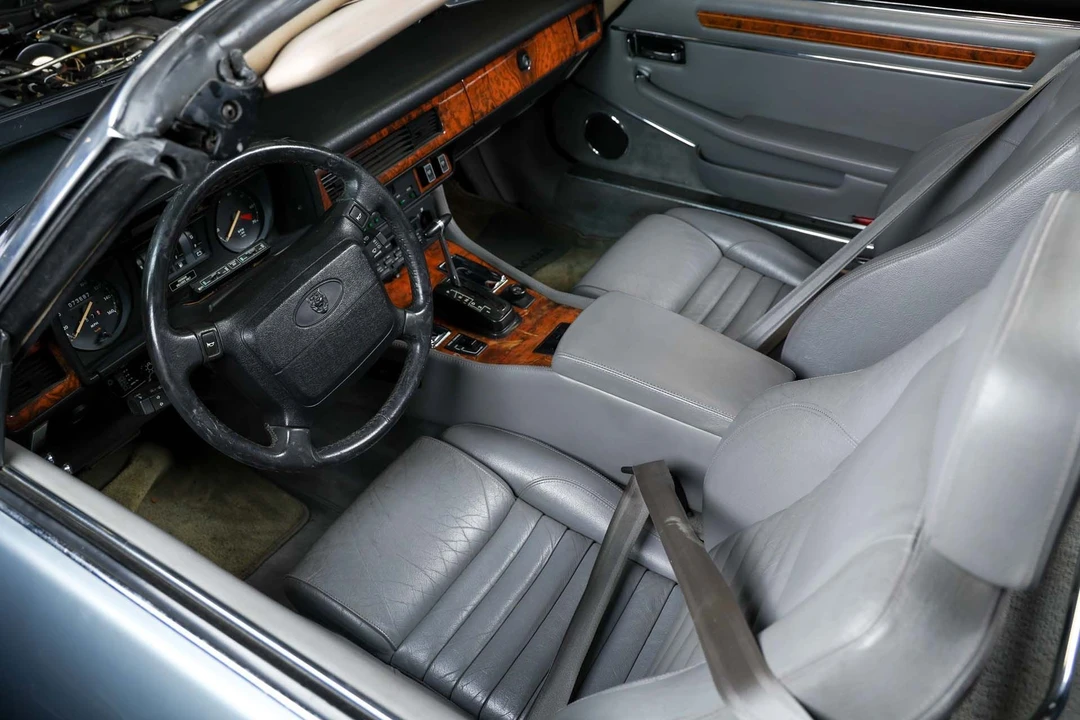 1990 Jaguar XJS Convertible - Image 17 of 31