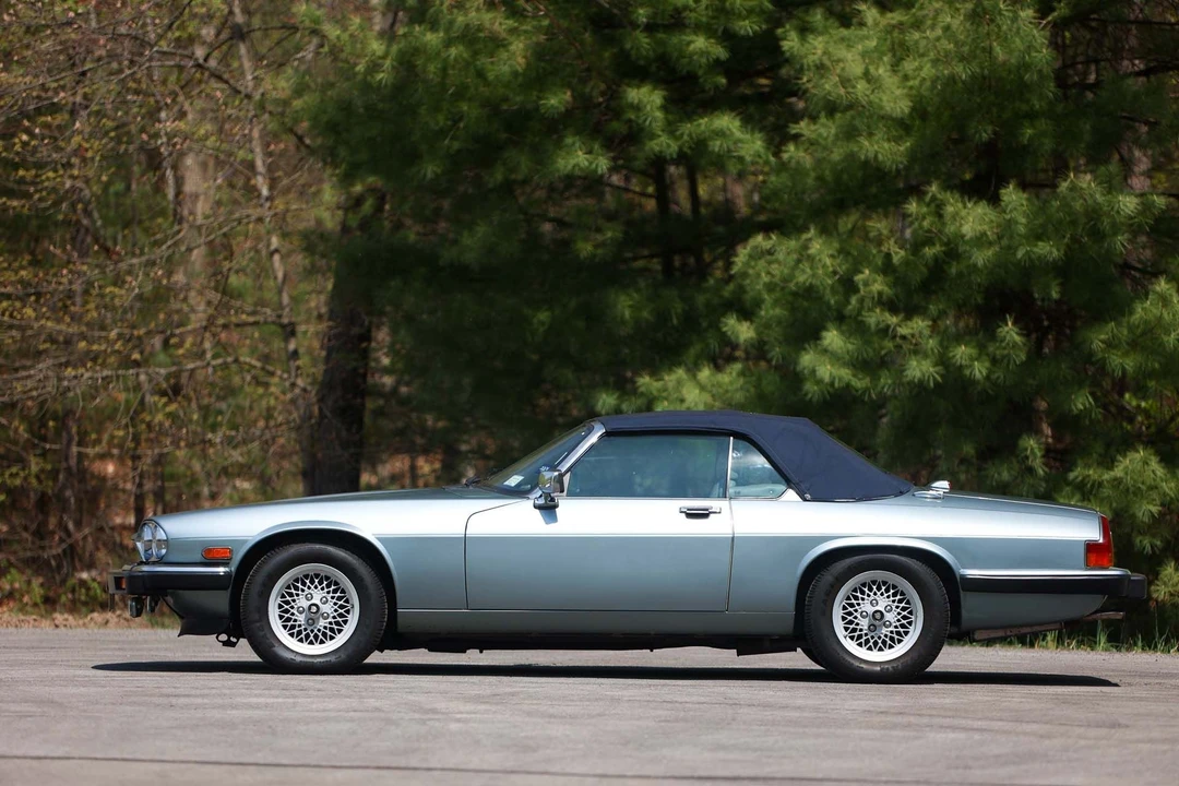 1990 Jaguar XJS Convertible - Image 2 of 31