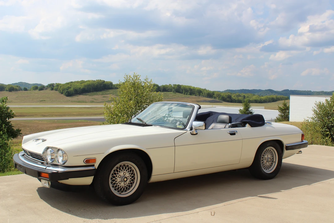 1990 Jaguar XJS Convertible - Image 16 of 31