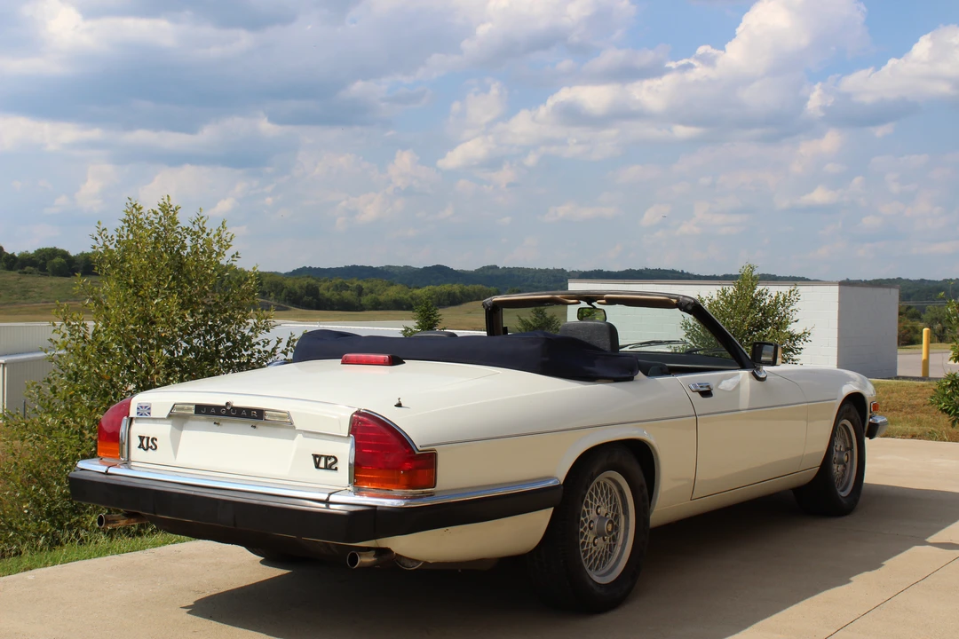 1990 Jaguar XJS Convertible - Image 2 of 31