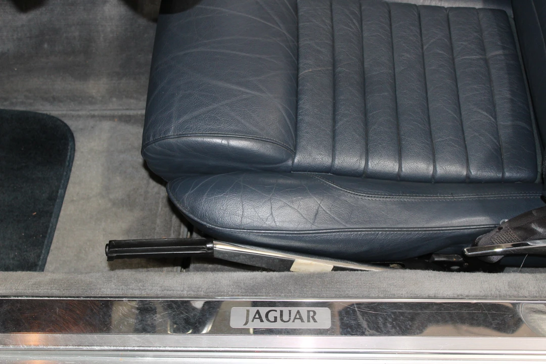 1990 Jaguar XJS Convertible - Image 27 of 31