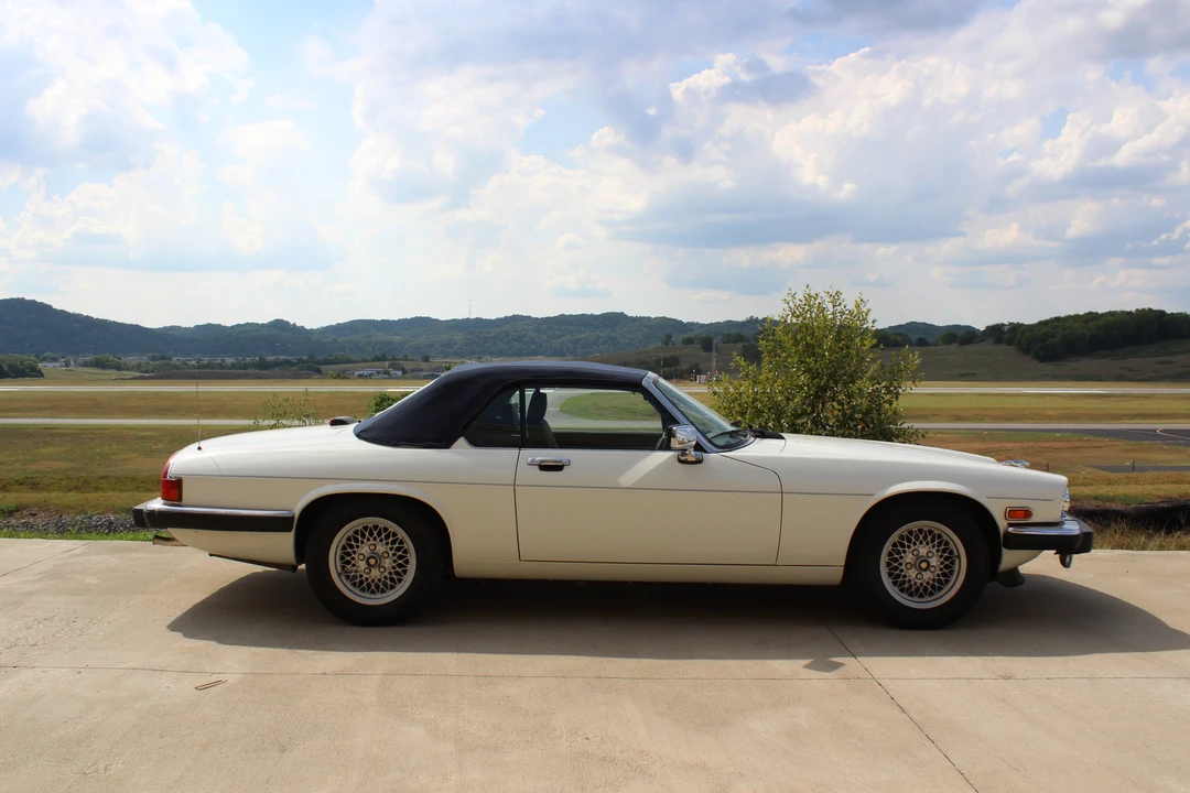 1990 Jaguar XJS Convertible - Image 8 of 31