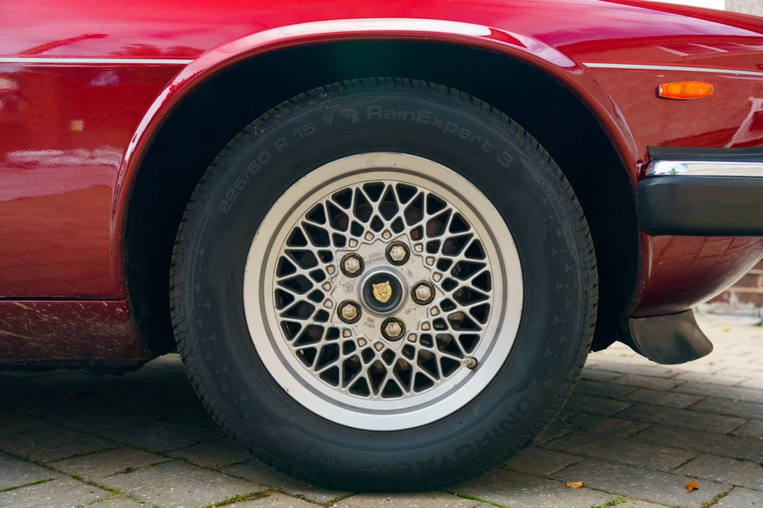 1990 Jaguar XJS Convertible - Image 24 of 30