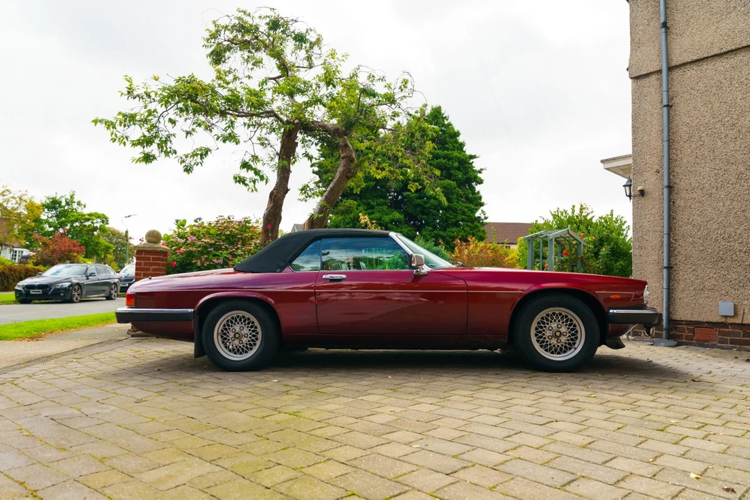 1990 Jaguar XJS Convertible - Image 15 of 30