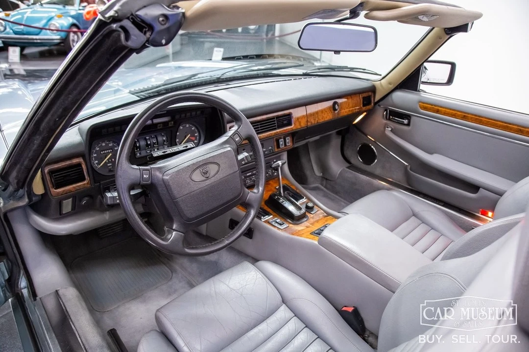 1990 Jaguar XJS - Image 28 of 31