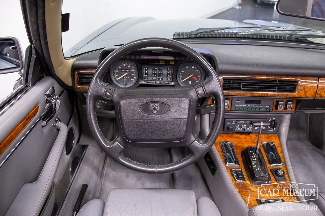 1990 Jaguar XJS - Image 29 of 31