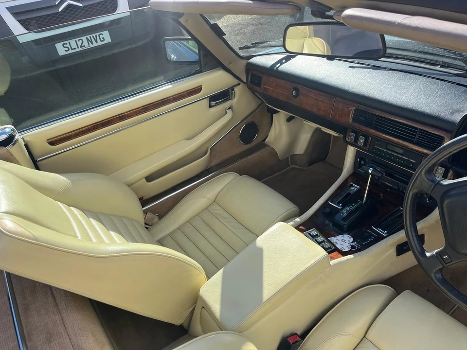1990 Jaguar XJS Convertible - Image 18 of 30