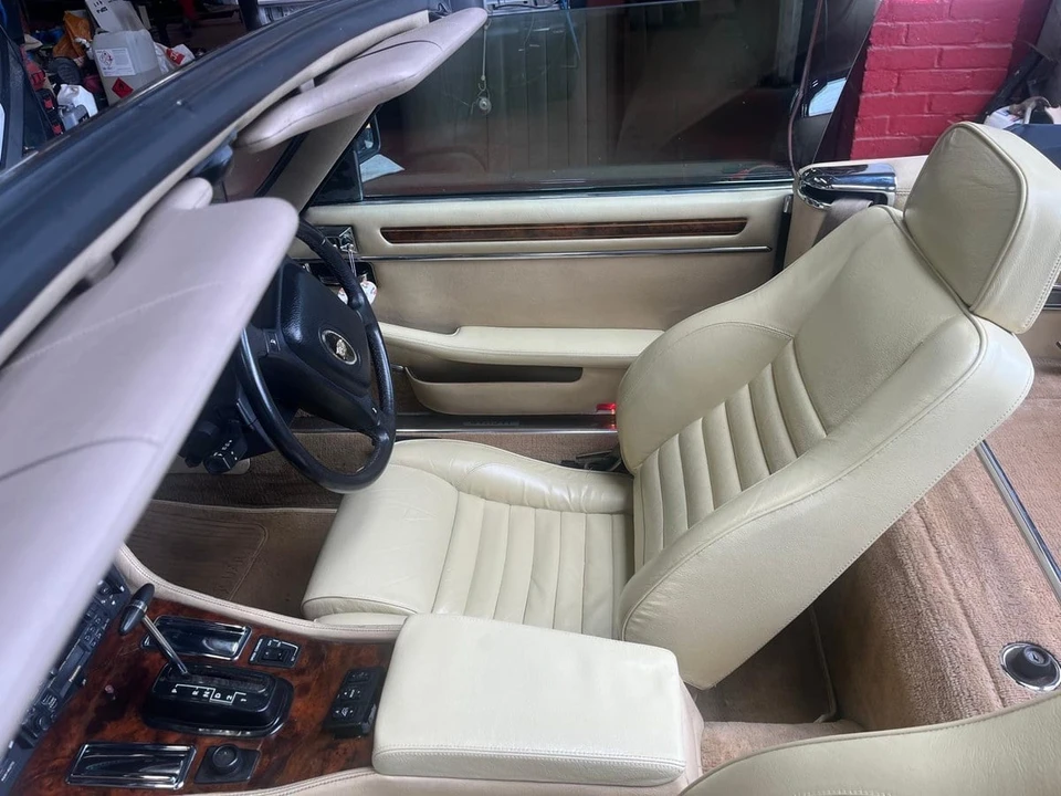 1990 Jaguar XJS Convertible - Image 24 of 30