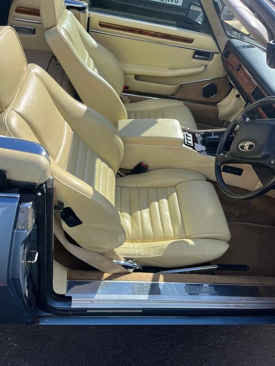 1990 Jaguar XJS Convertible - Image 25 of 30