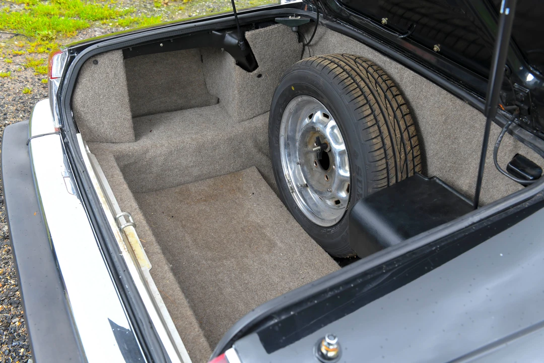1990 Jaguar XJS Convertible - Image 9 of 31