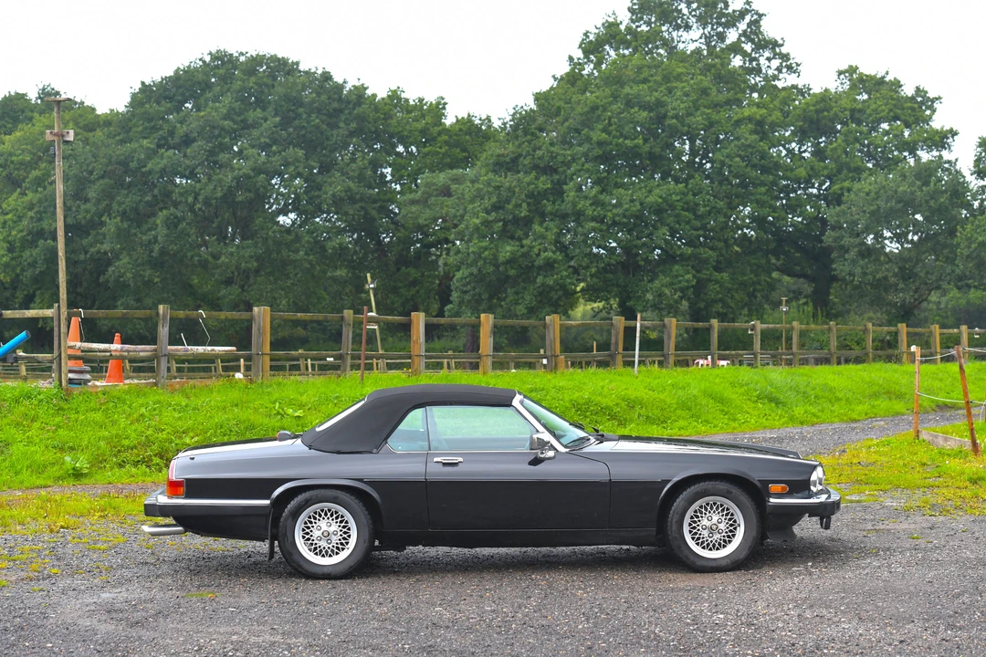 1990 Jaguar XJS Convertible - Image 2 of 31