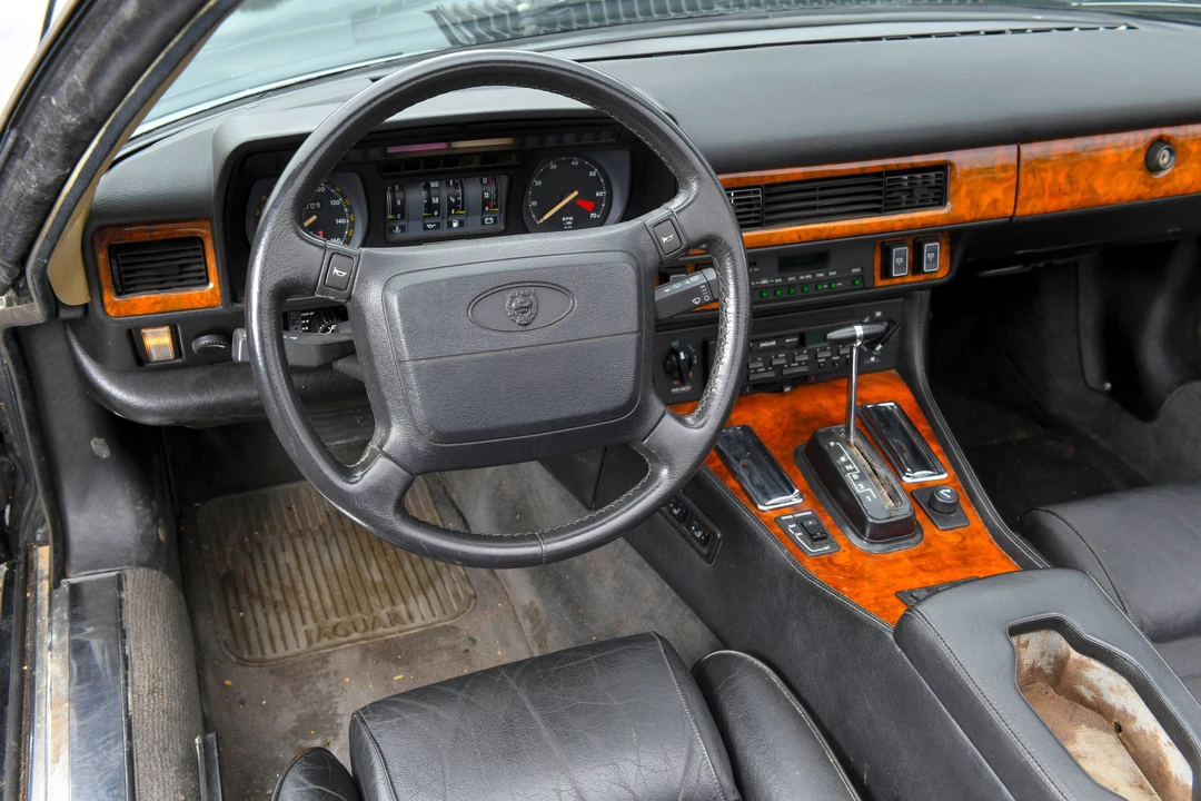 1990 Jaguar XJS Convertible - Image 12 of 31