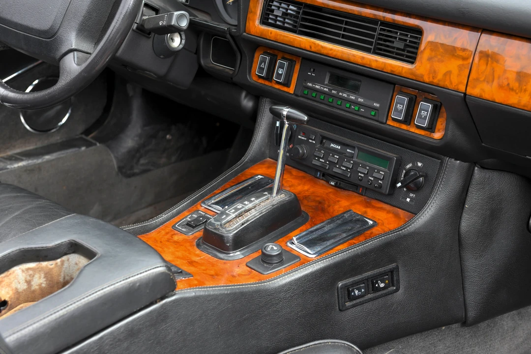 1990 Jaguar XJS Convertible - Image 18 of 31