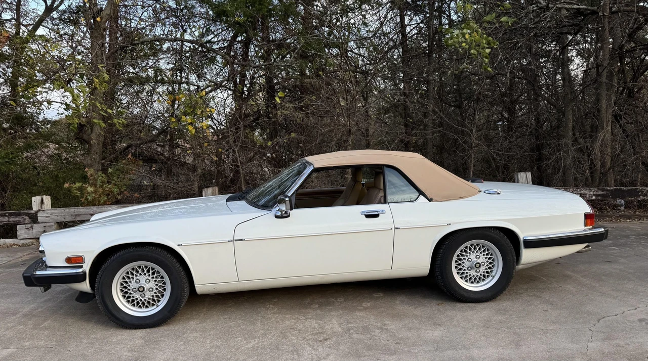 1990 Jaguar XJS Convertible - Image 9 of 31