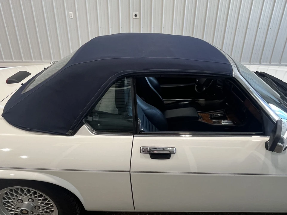 1990 Jaguar XJS Convertible - Image 28 of 31