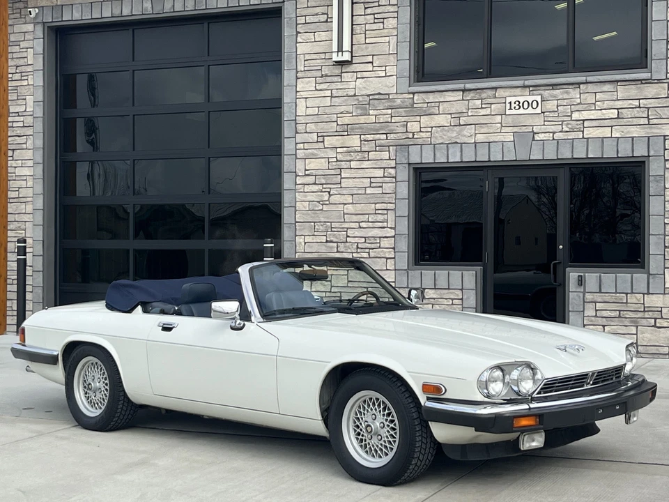 1990 Jaguar XJS Convertible - Image 23 of 31