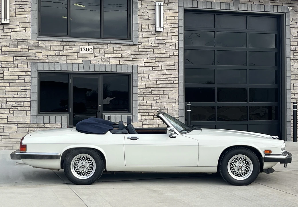 1990 Jaguar XJS Convertible - Image 12 of 31