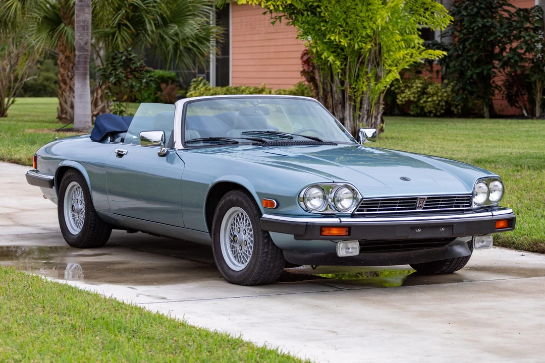 1990 Jaguar XJS Convertible - Image 2 of 31
