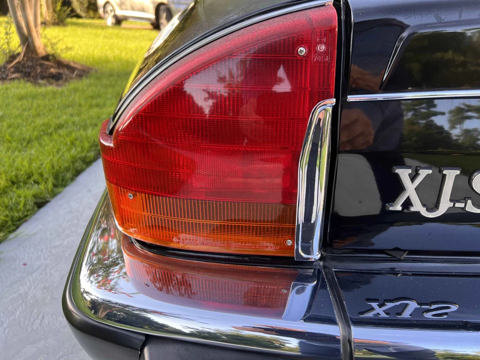 1990 Jaguar XJS Convertible - Image 15 of 31