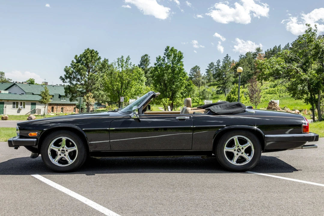 1990 Jaguar XJS Convertible - Image 9 of 31