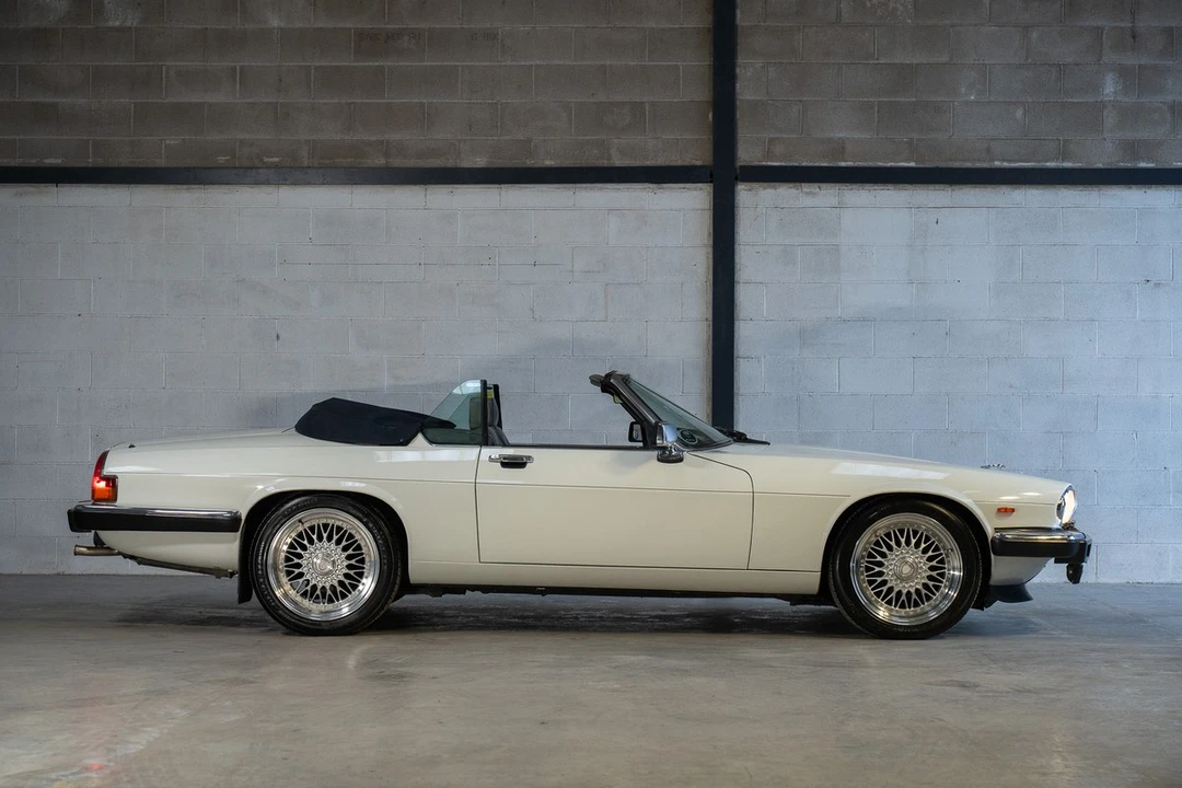1991 Jaguar XJS Convertible - Image 2 of 30